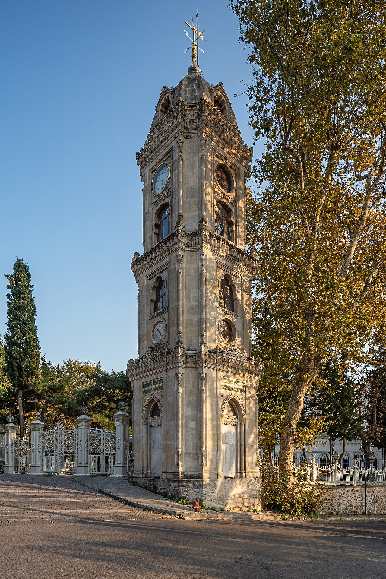Yıldız Clock Tower の写真
