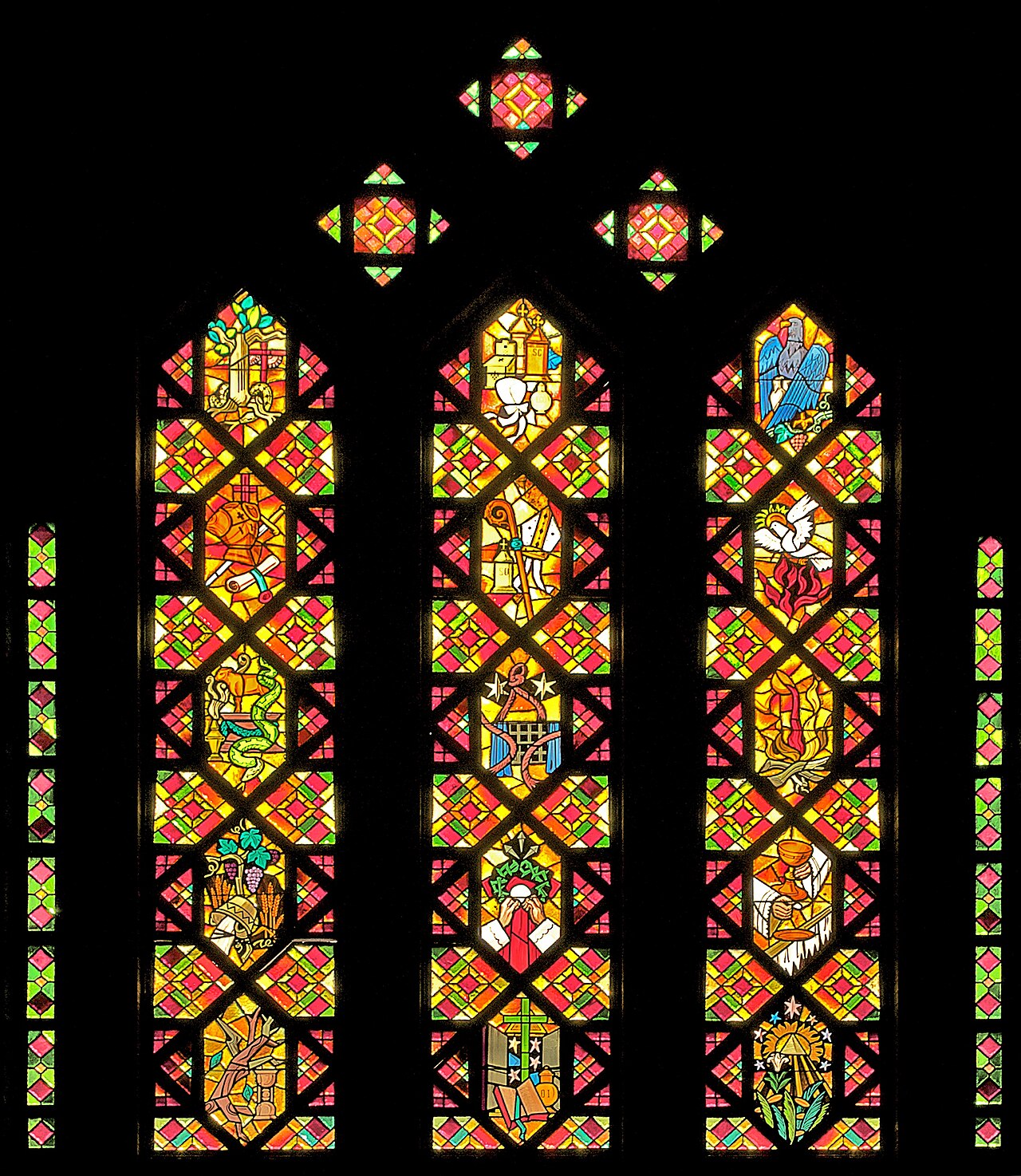 Une photographie de cathédrale Saint-Maron