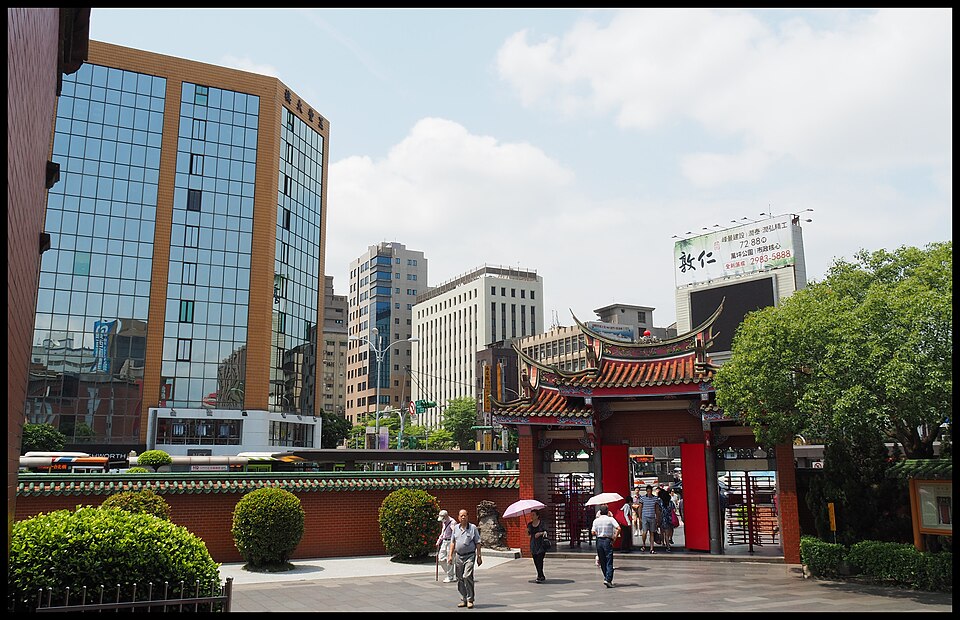 A photograph of Hsing Tian Kong
