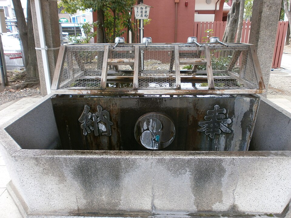 A photograph of Tomioka Hachiman Shrine