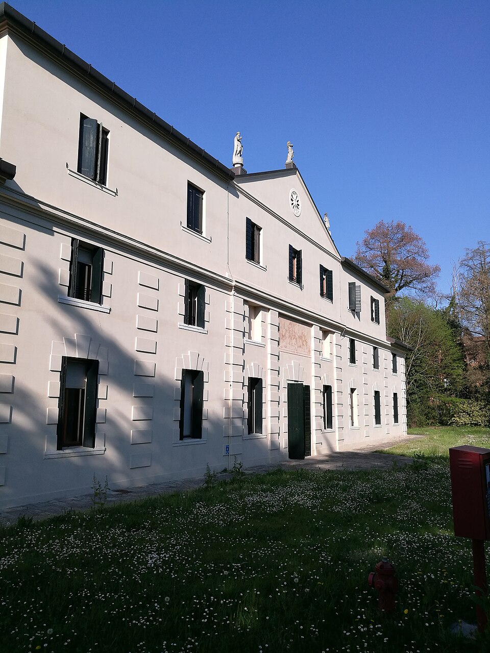 A photograph of Villa Tivan