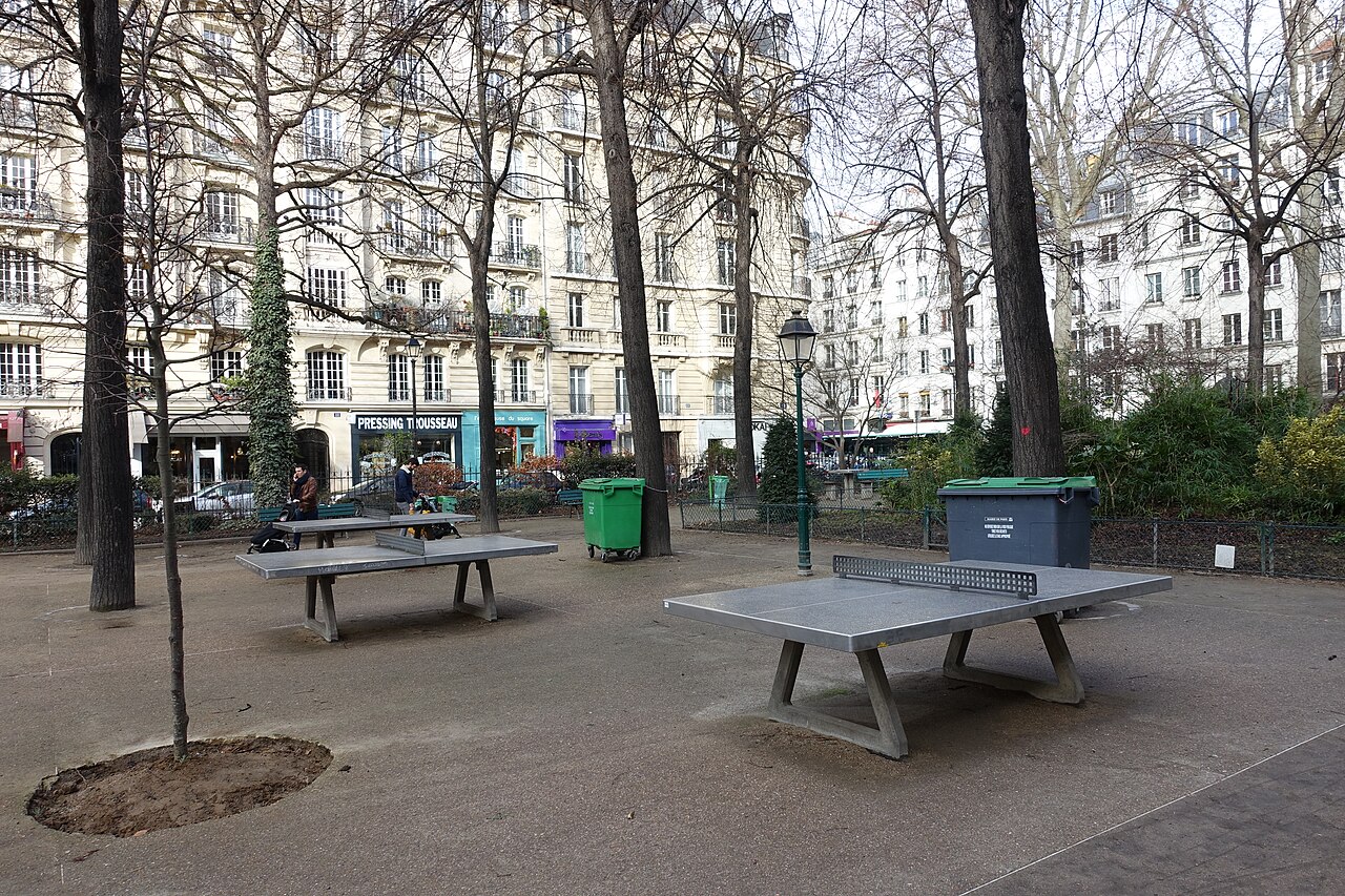 Square Trousseau