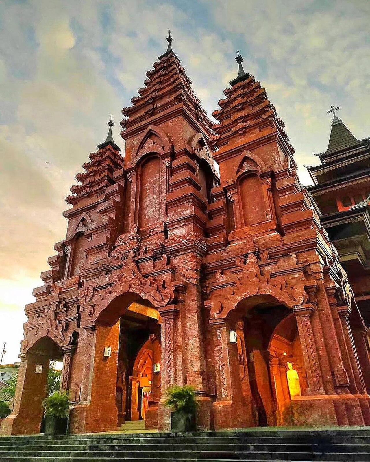 A photograph of Holy Spirit Cathedral