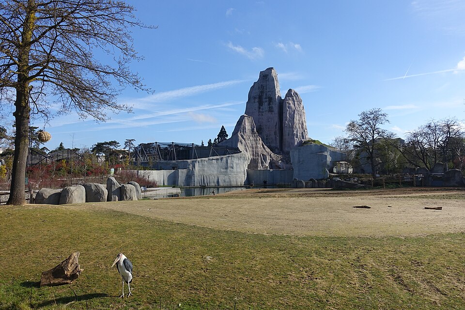 A photograph of Paris Zoological Park