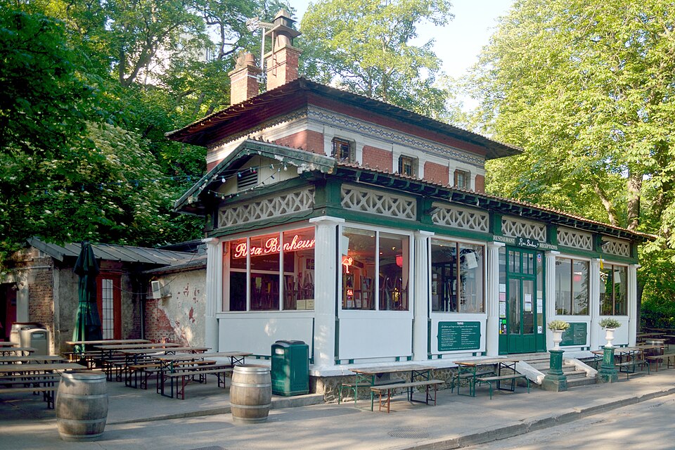 A photograph of Rosa Bonheur Buttes Chaumont