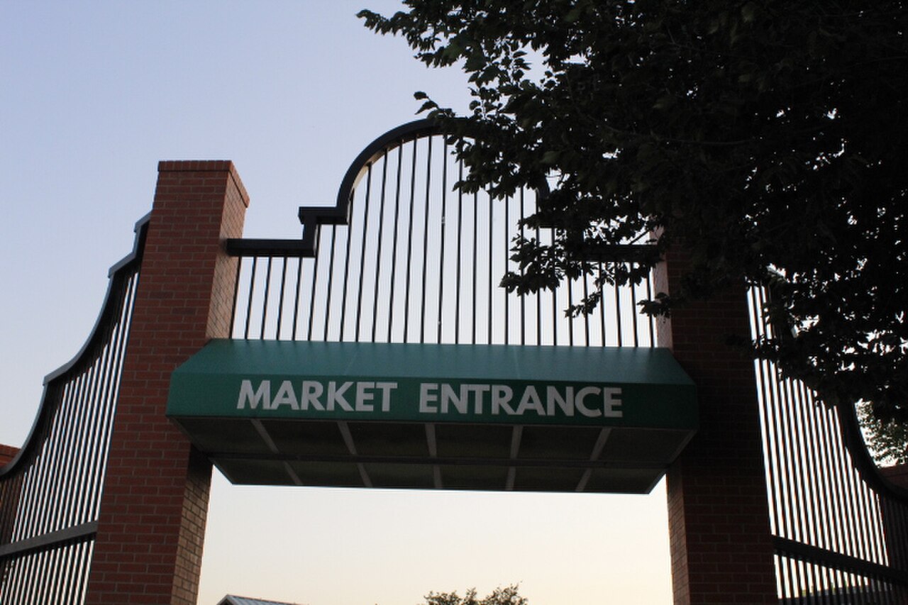 Ein Foto von local market
