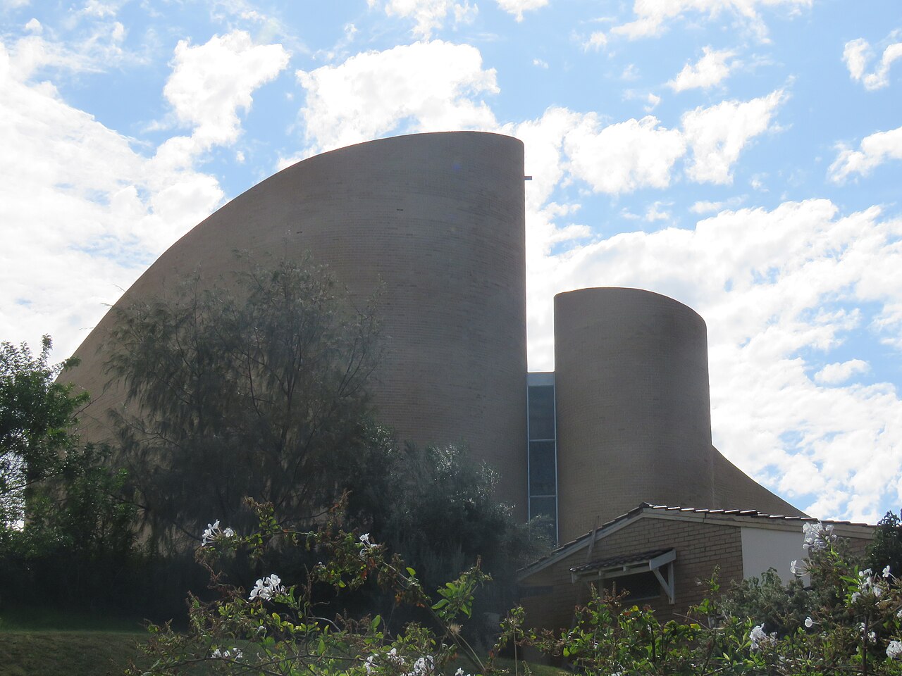 صورة Holy Spirit Catholic Church