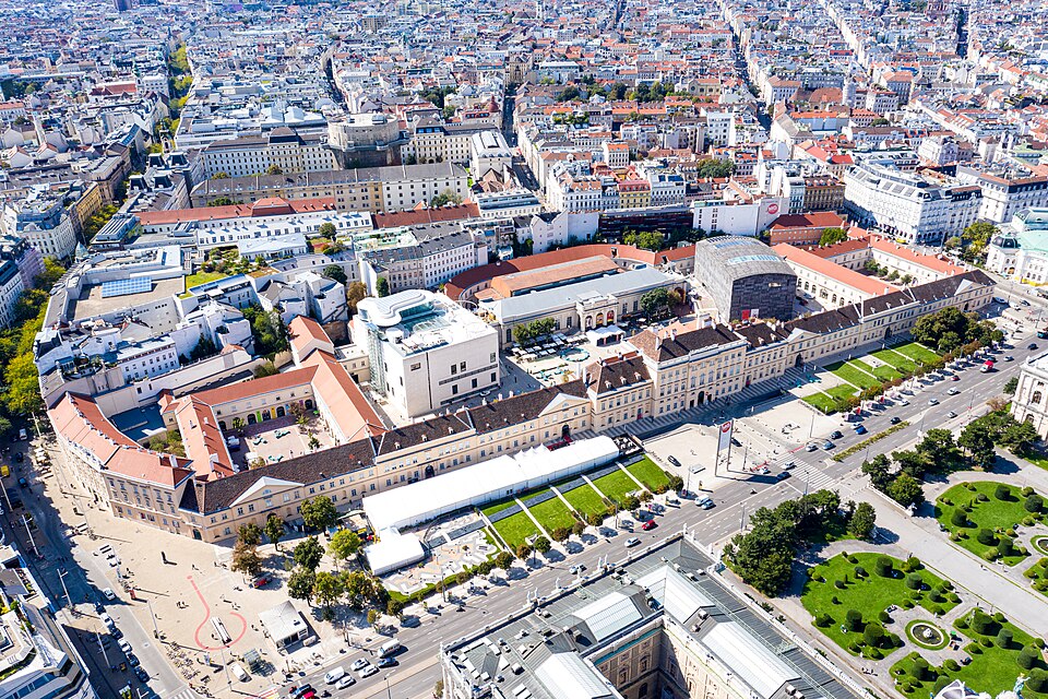 Museumsquartier fotoğrafı