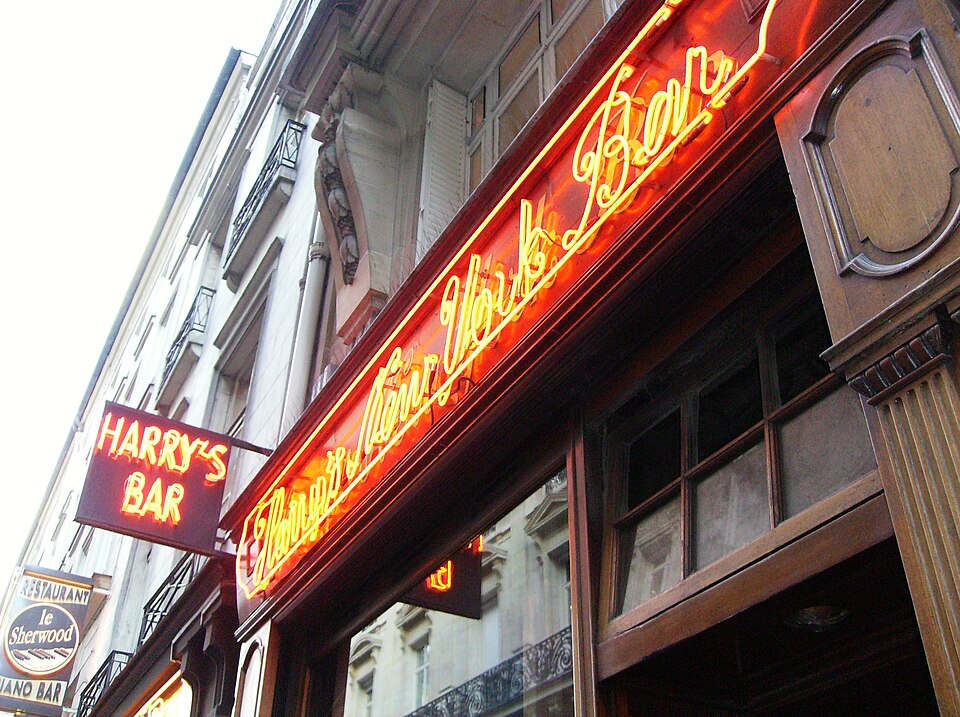 A photograph of Harry's New York Bar