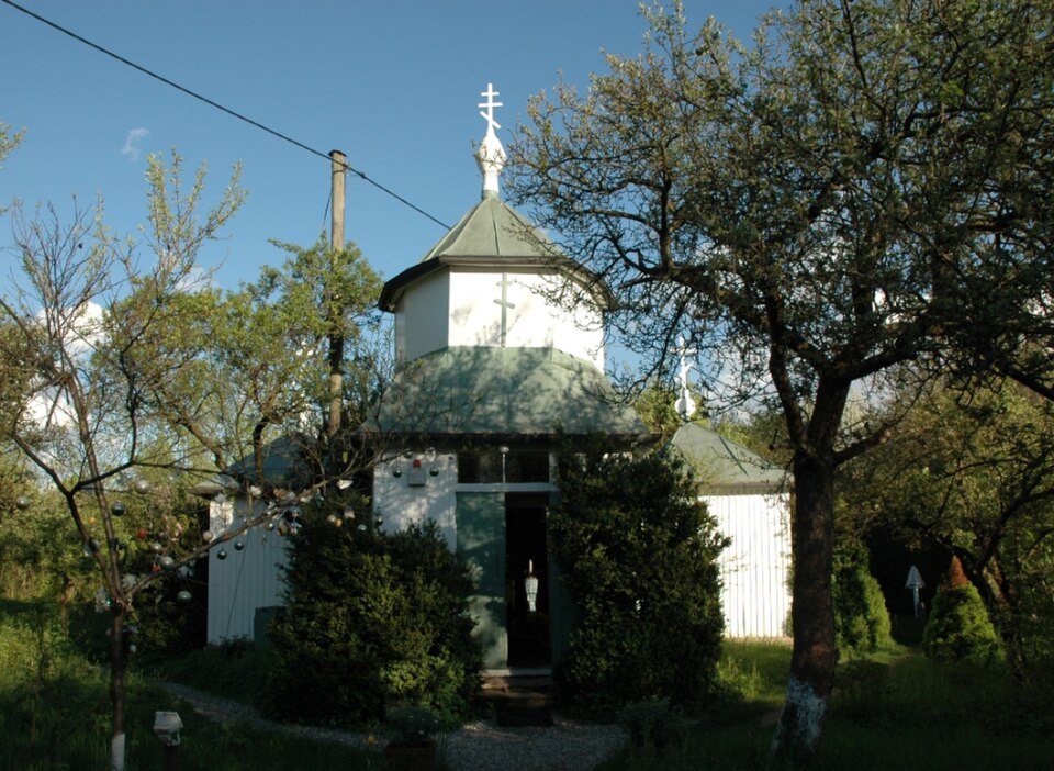 A photograph of Ost-West Friedenskirche