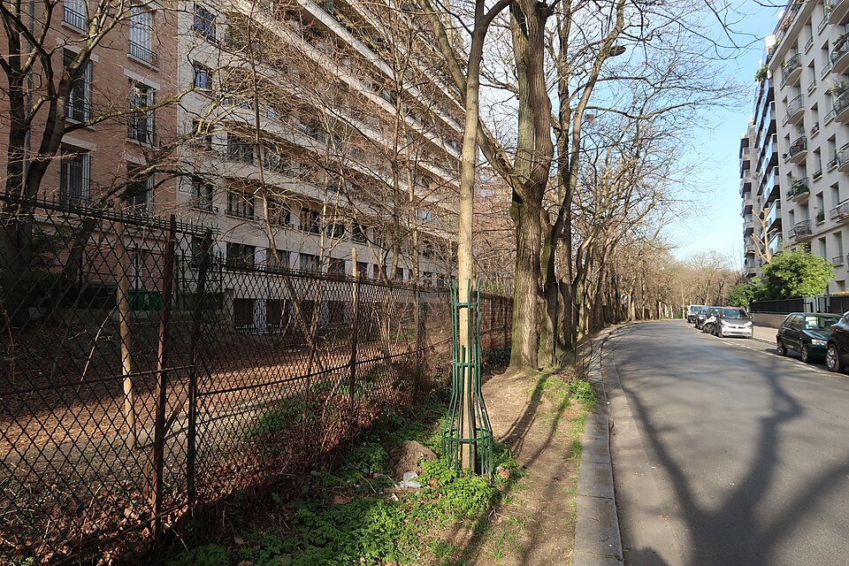 A photograph of Petite Ceinture du 16e