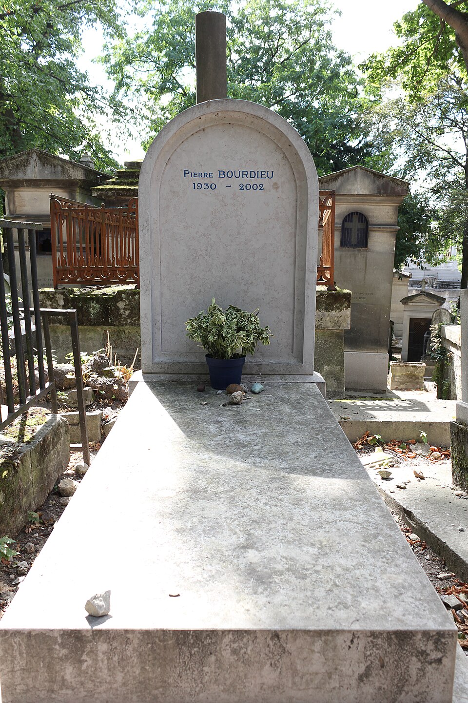 A photograph of Pierre Bourdieu's tomb