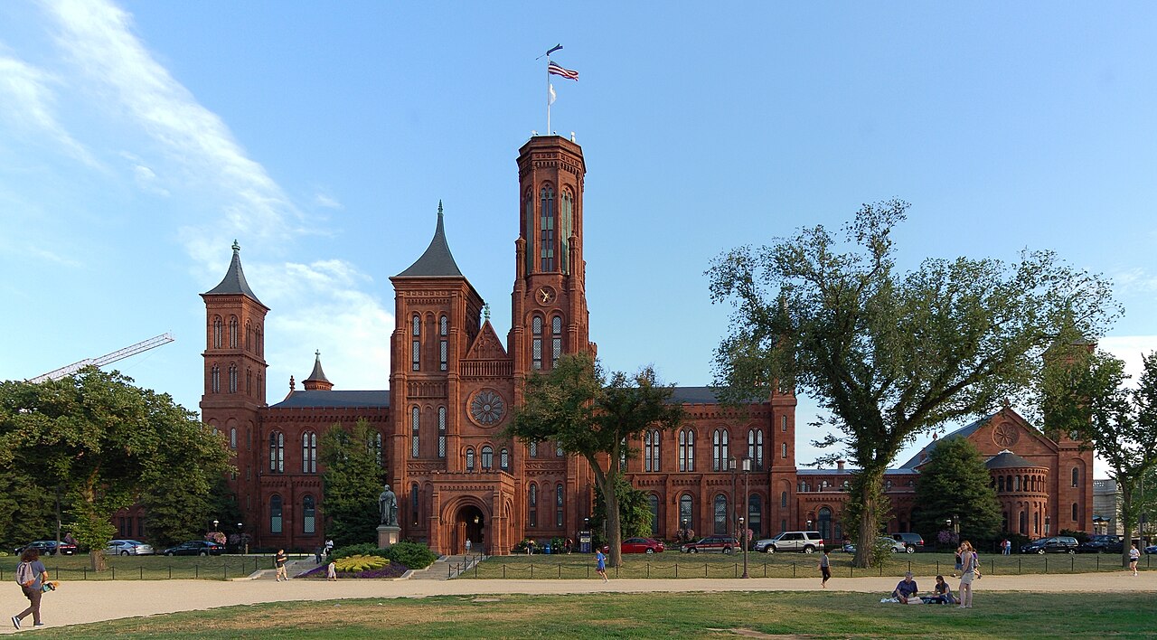 Smithsonian Institution Building의 사진