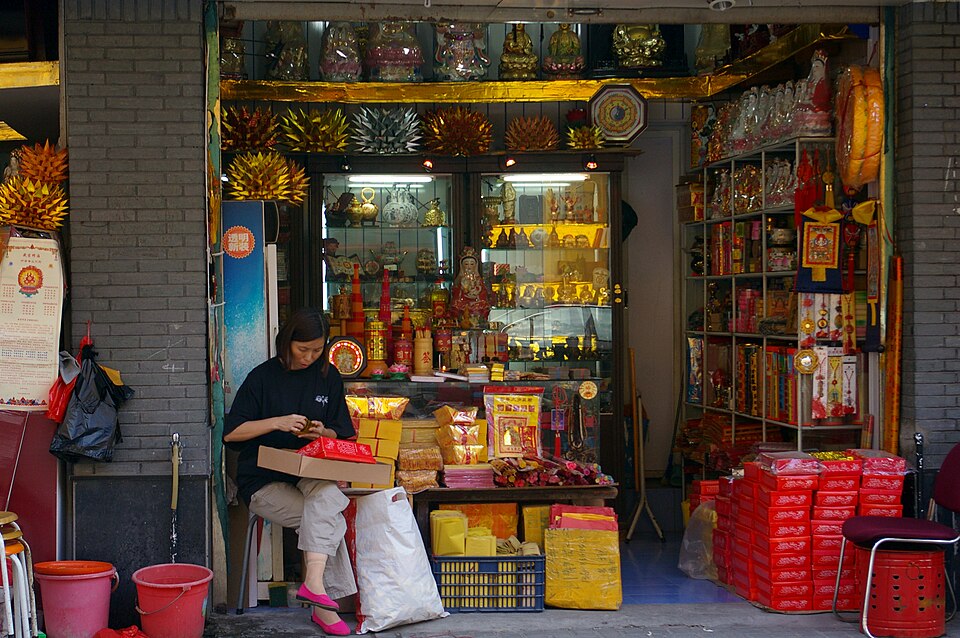 A photograph of Jade Buddha Temple
