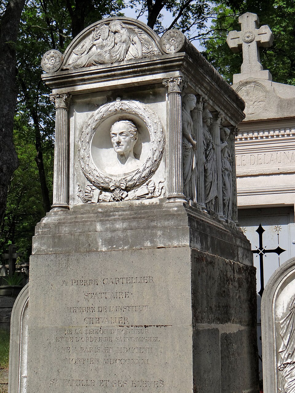 A photograph of Pierre Cartellier's tomb