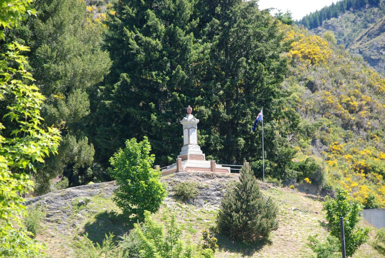 Una fotografia di Arrowtown and Districts War Memorial