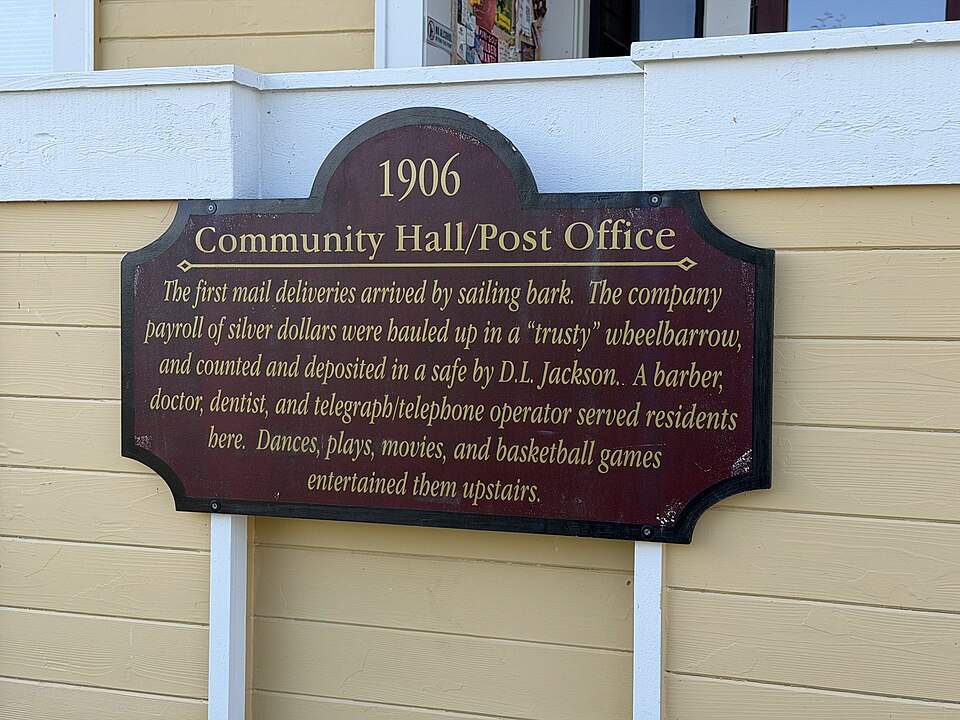 A photograph of Remains of Hall Place