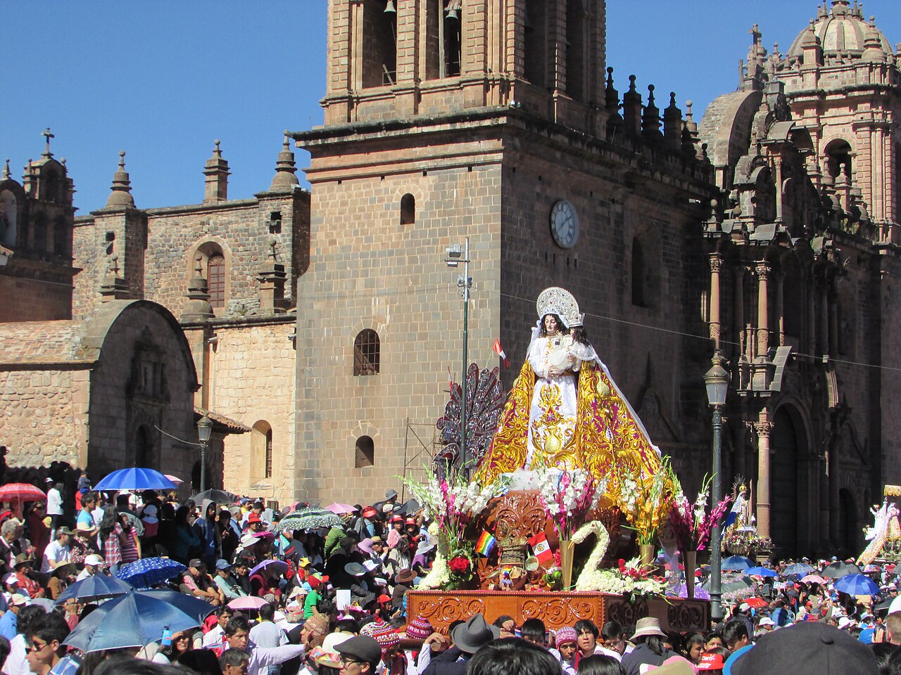 A photograph of Cusco Cathedral