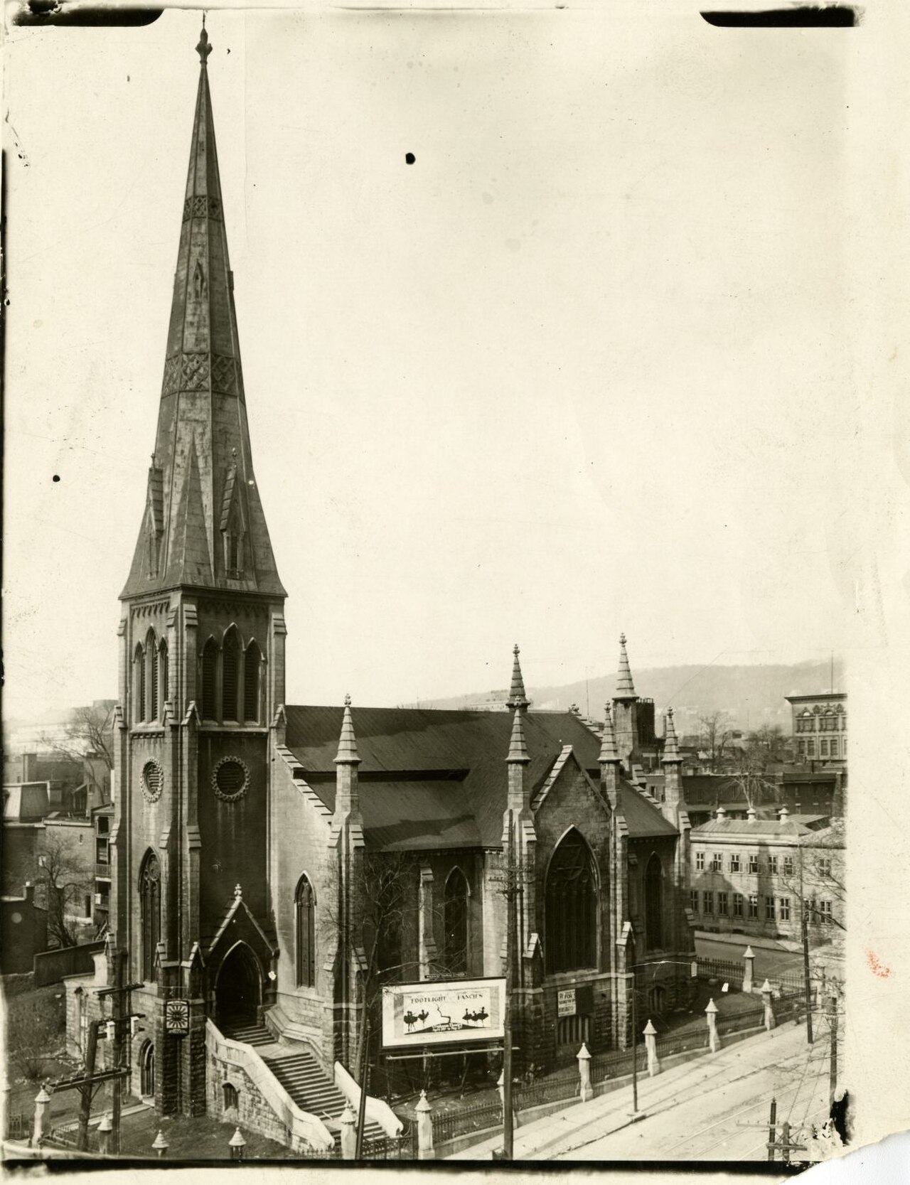 Saint-Ambroise Kilisesi fotoğrafı