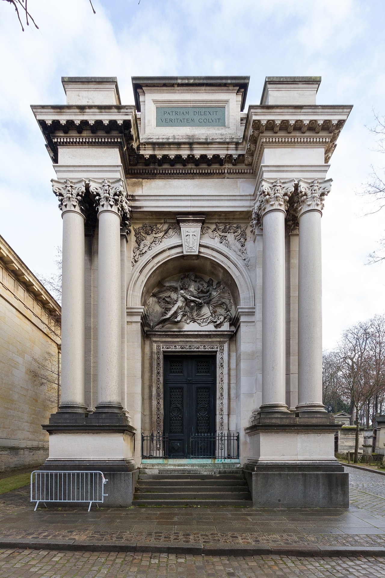 Grave of Thiers (Père-Lachaise, division 55)