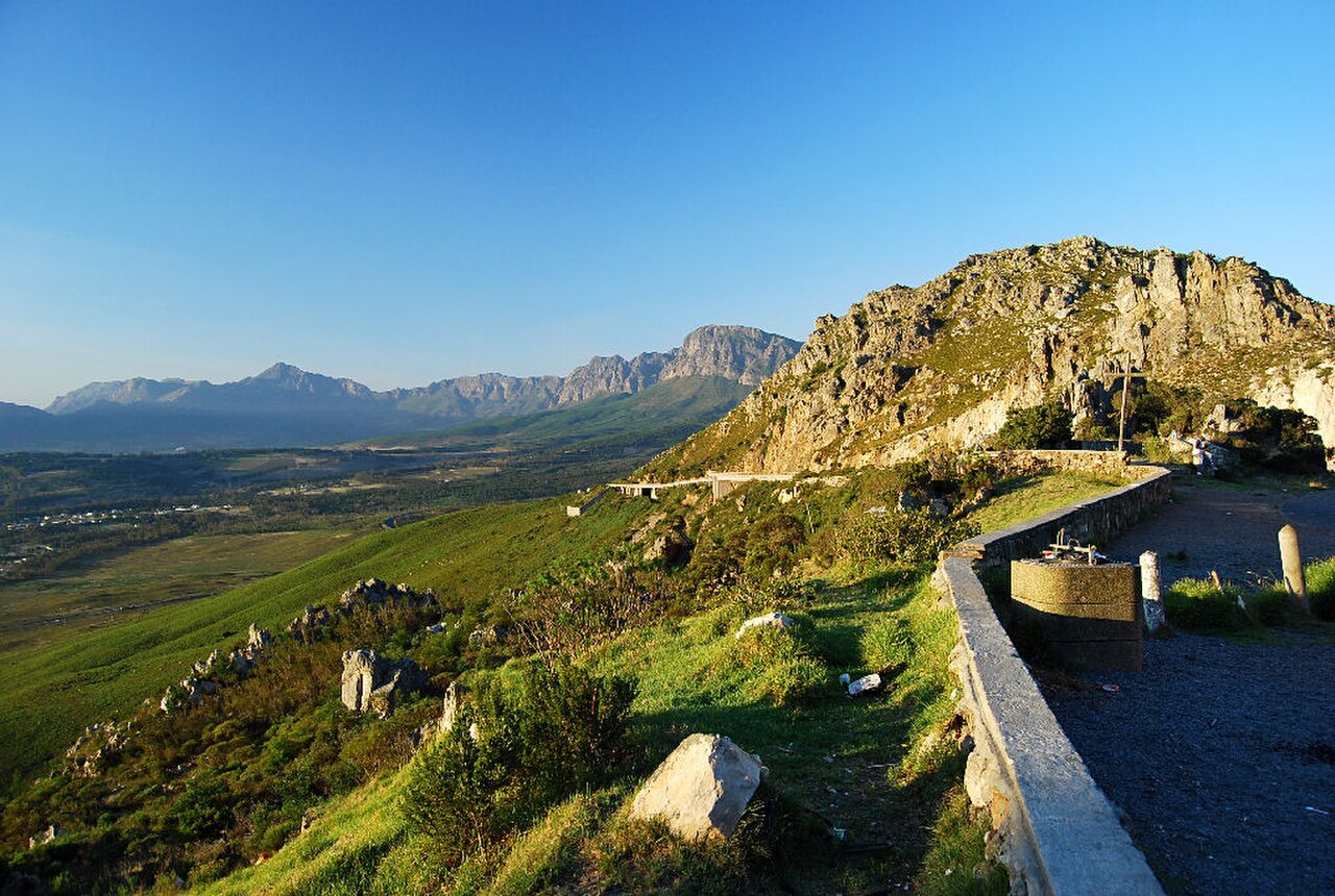 Sir Lowry's Pass Viewpoint