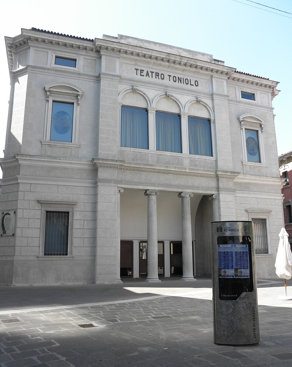 A photograph of Teatro Toniolo