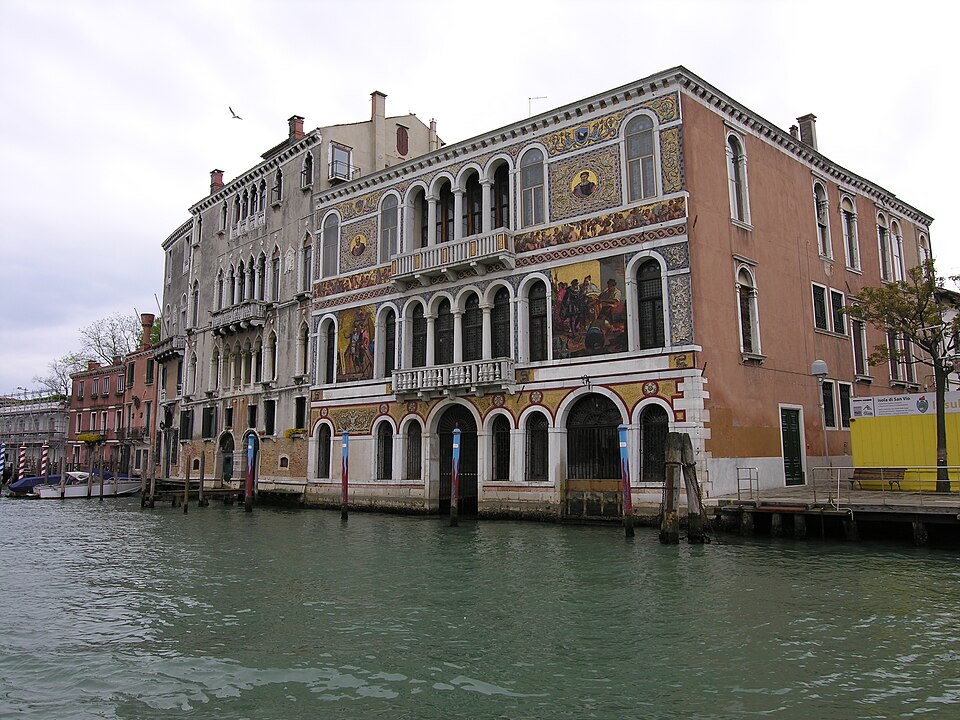 A photograph of Palazzo Barbarigo