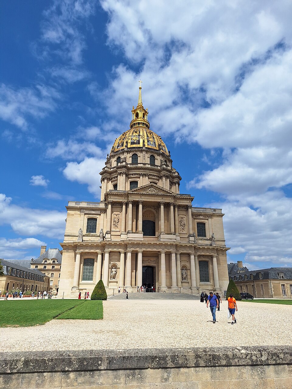 A photograph of Les Invalides