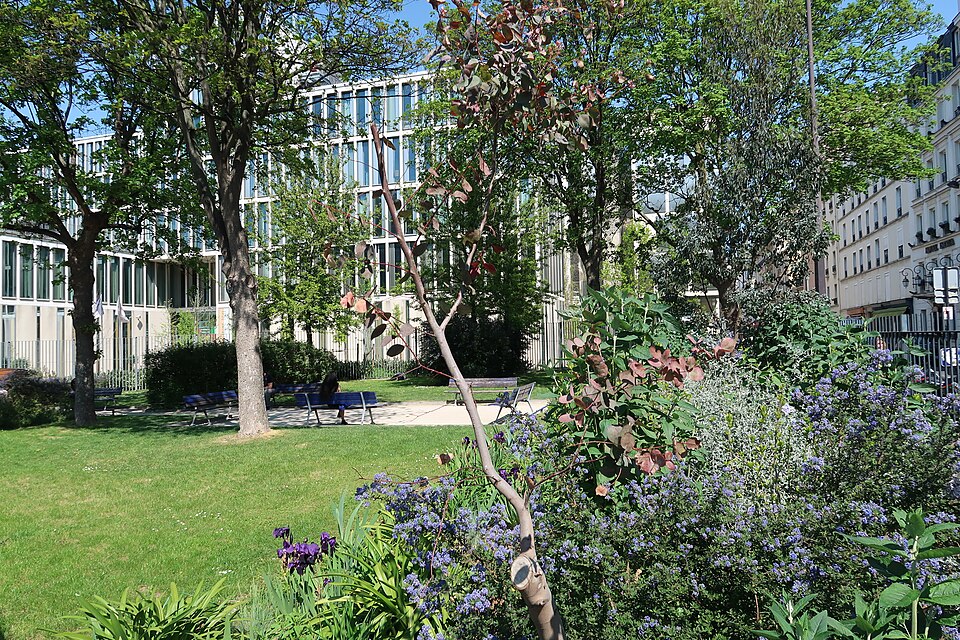 A photograph of Jardin Yves Klein