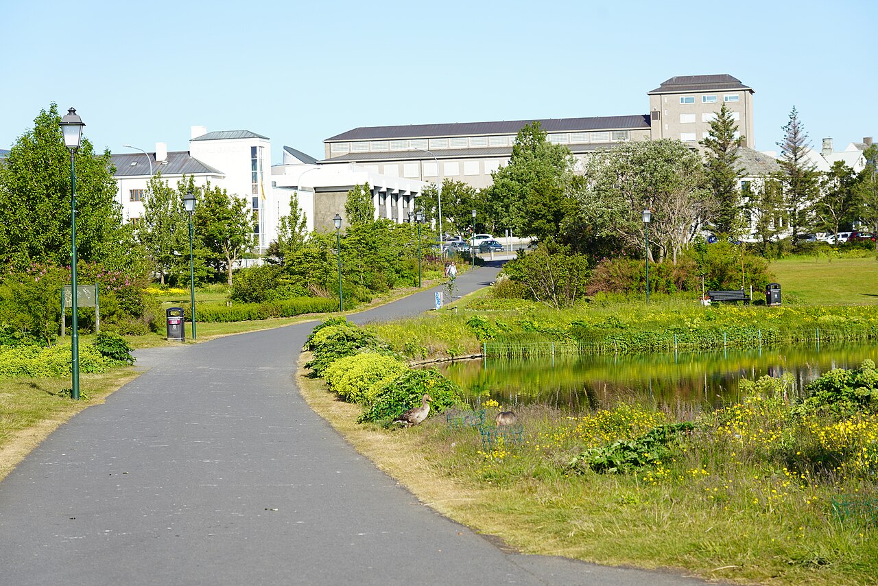 A photograph of Hljómskálagarðurinn