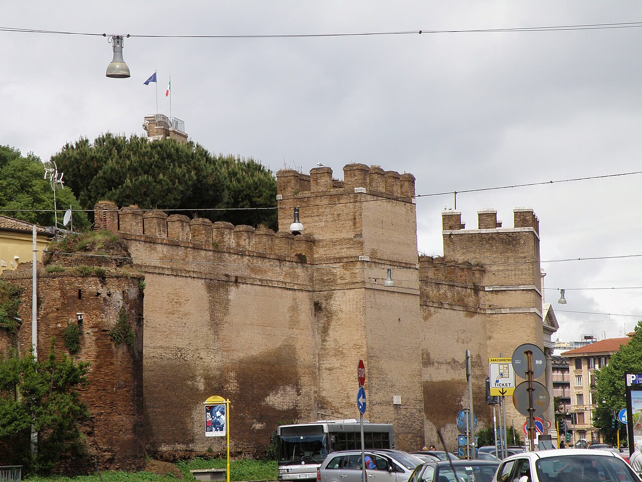 Ein Foto von Aurelian Walls