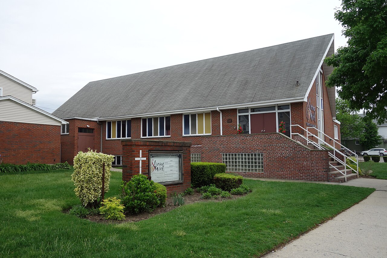 Living Word Christian Church fotoğrafı