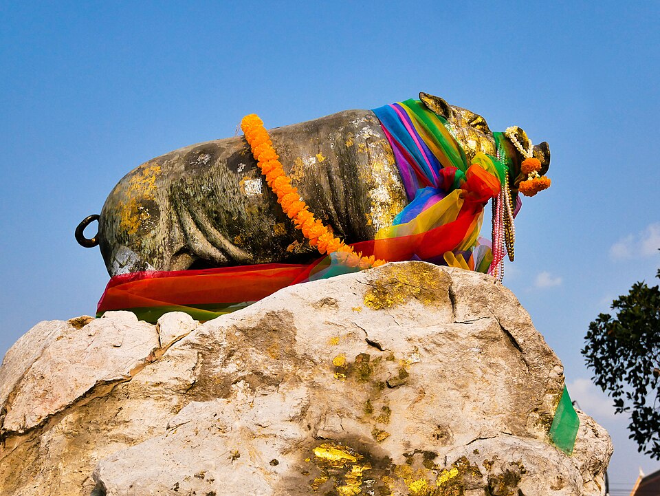 A photograph of Saha Chat monument