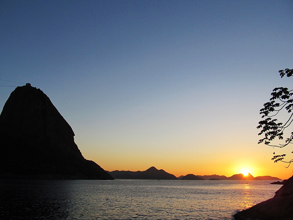 A photograph of Praia Vermelha