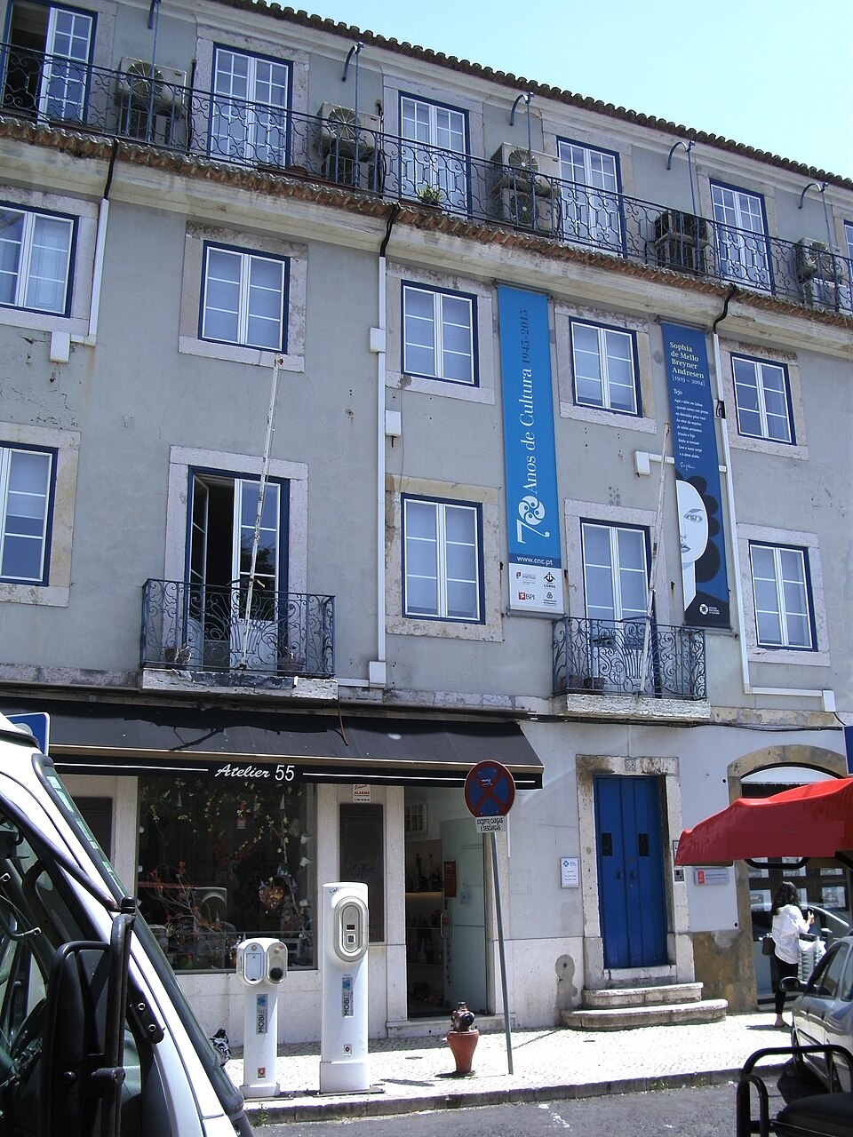 A photograph of Chiado