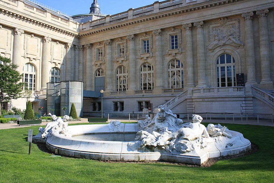 A photograph of Square Jean-Perrin