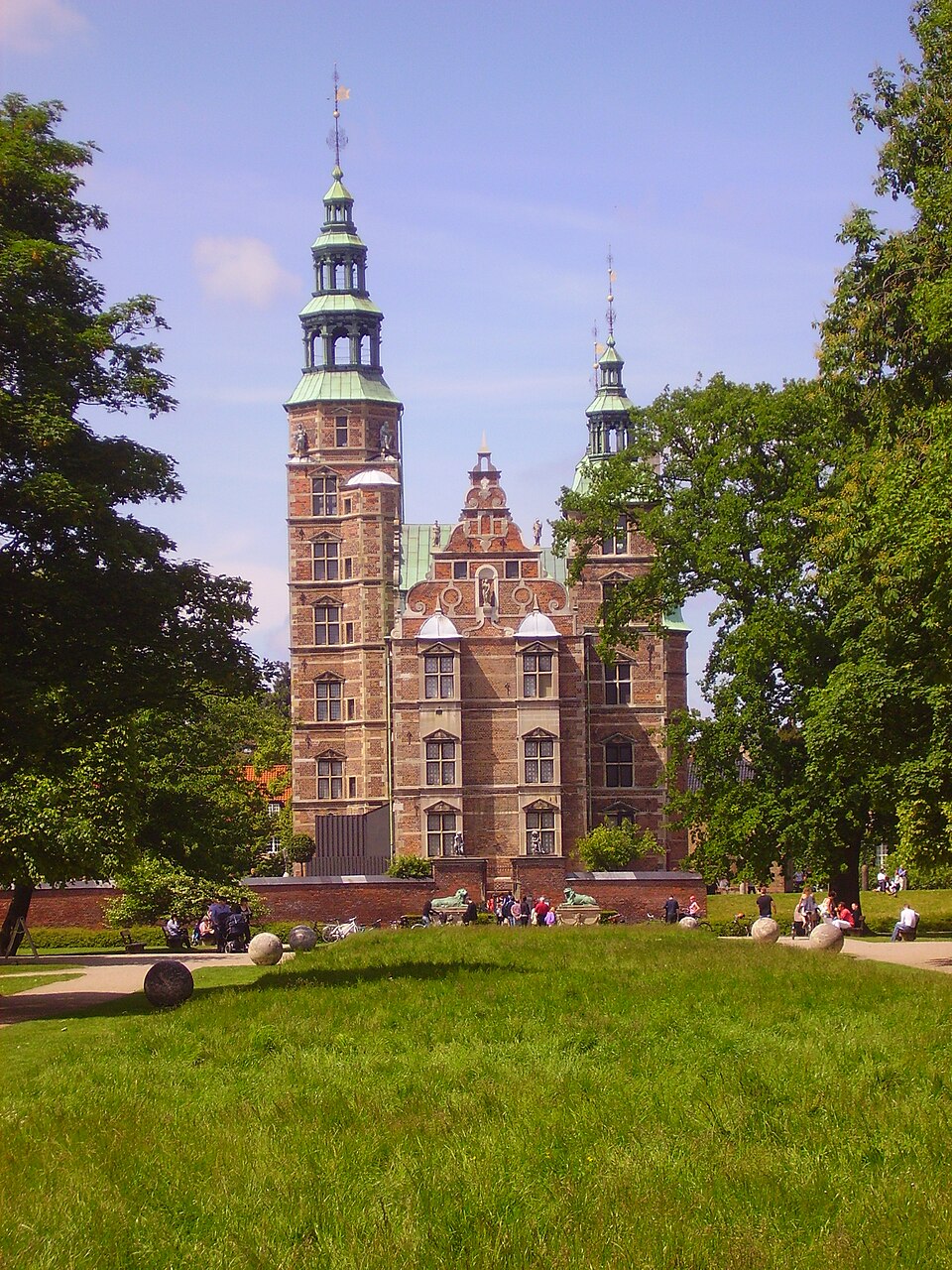 A photograph of Rosenborg Castle