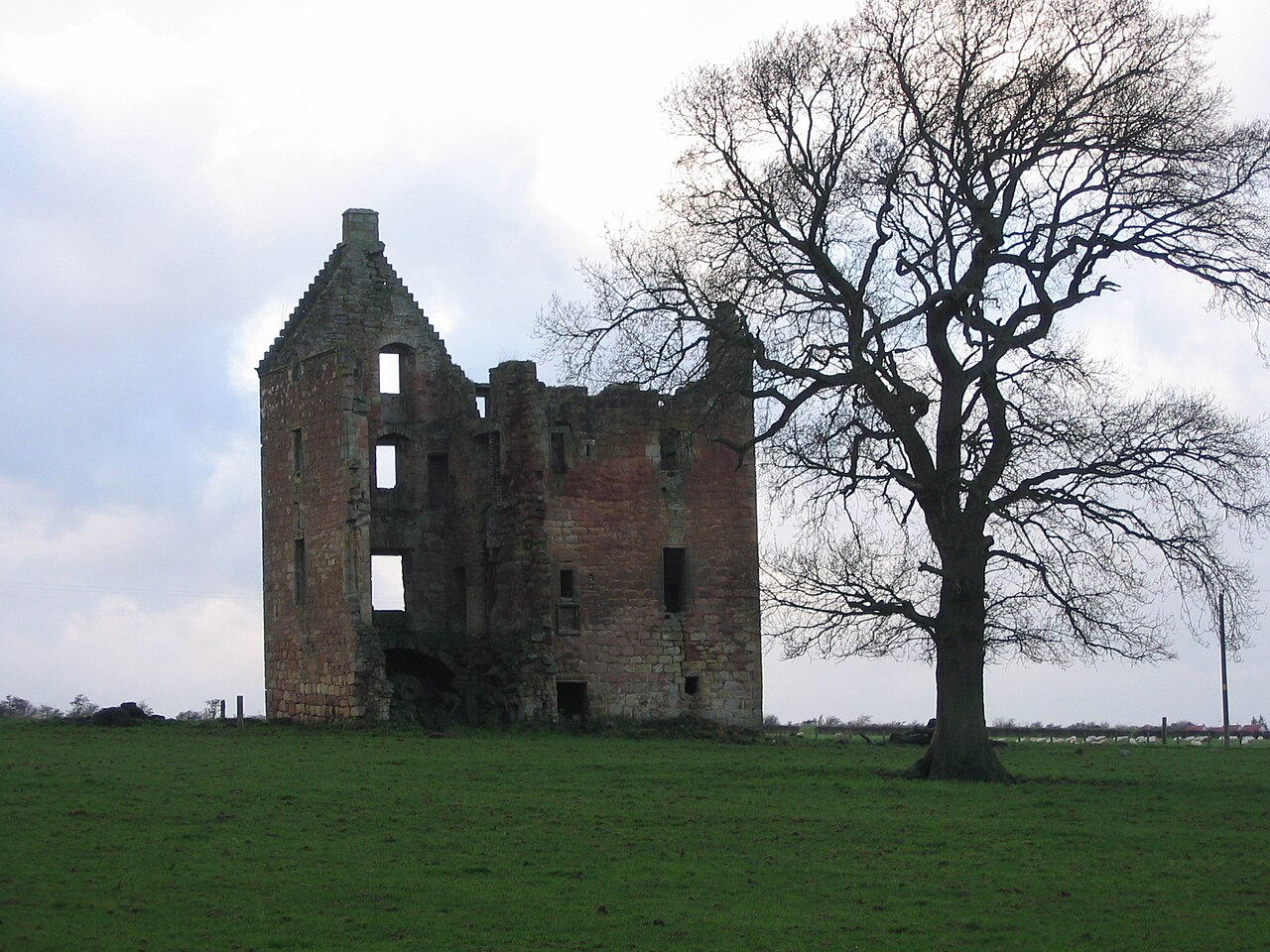 Gilbertfield Castle の写真