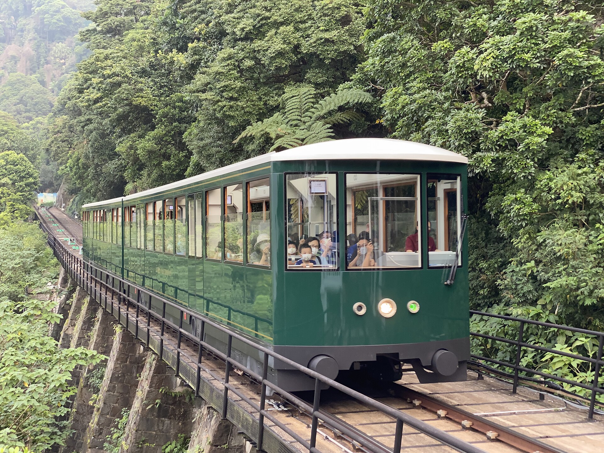 صورة Peak Tram