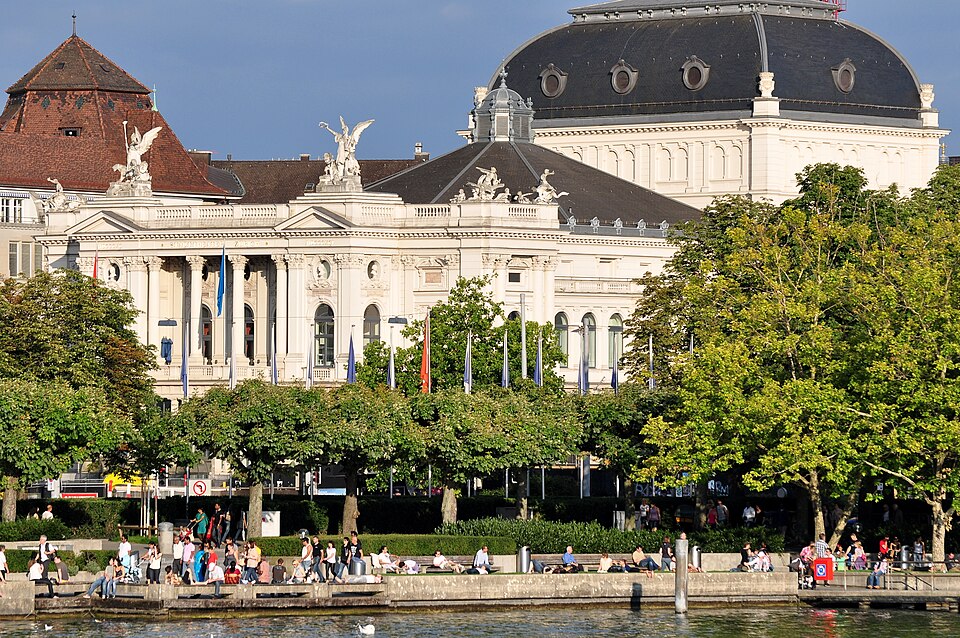 A photograph of Bürkliplatz