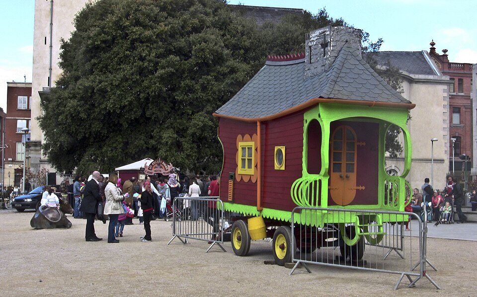 A photograph of Wolfe Tone Square
