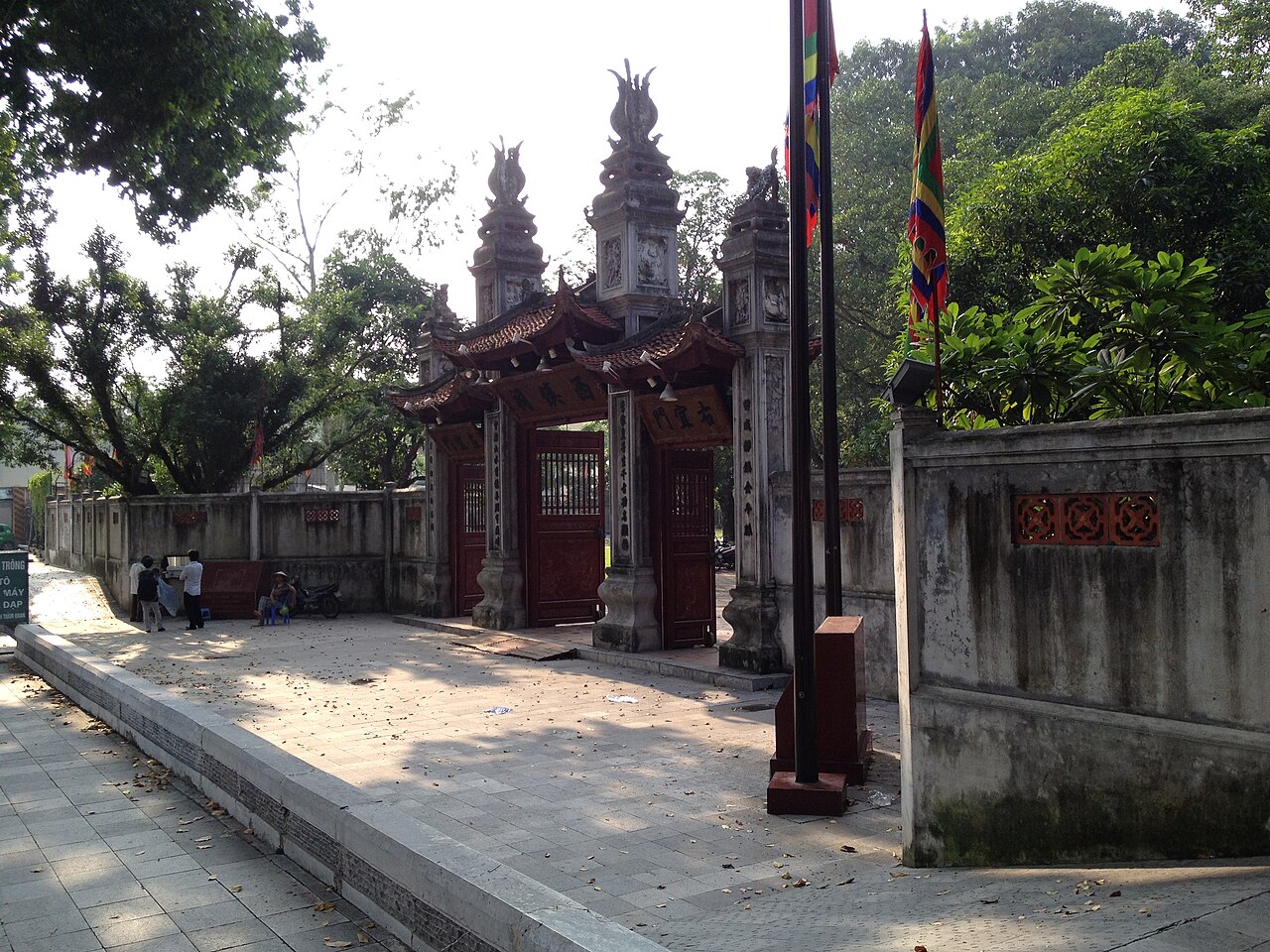 A photograph of Voi Phục