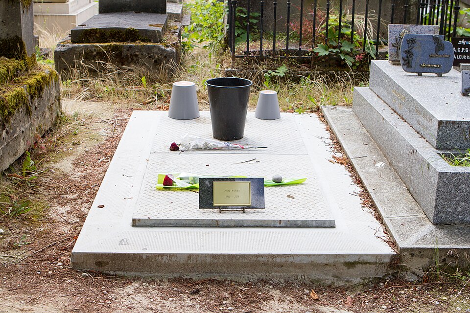 A photograph of Grave of Karina