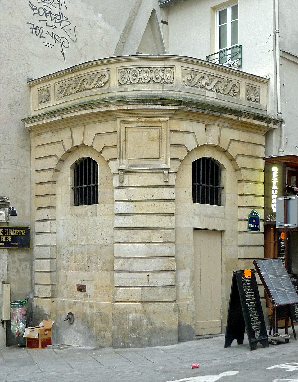 A photograph of fontaine du Pot-de-Fer