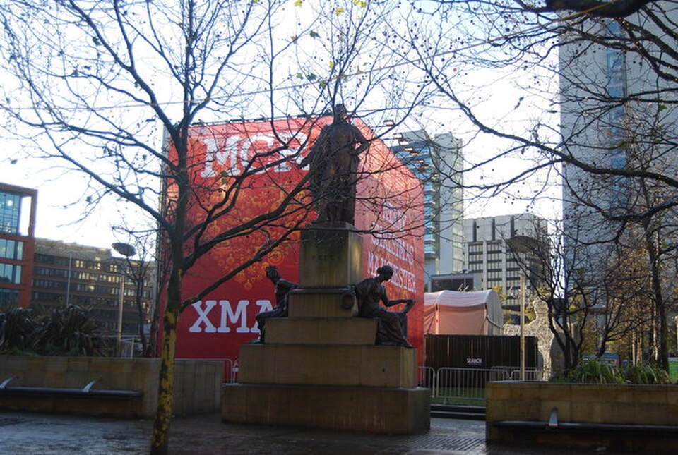 A photograph of Peel Statue