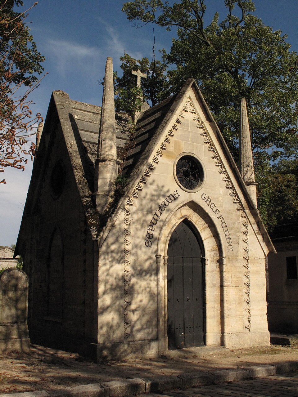 A photograph of Jean-Louis Greffulhe's tomb