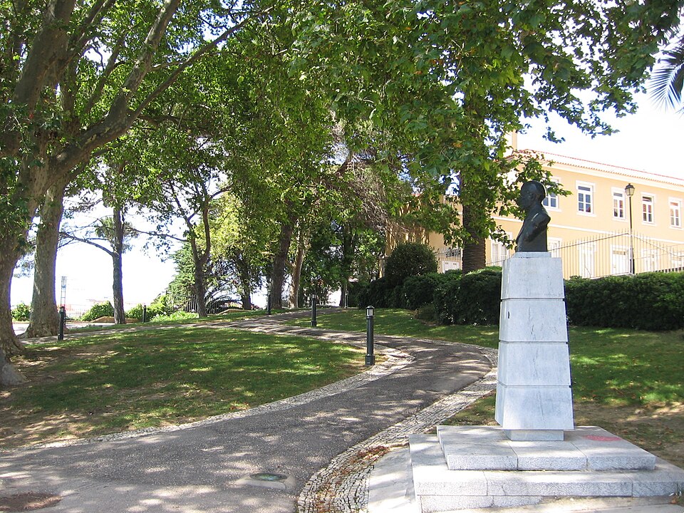 A photograph of Jardim do Torel