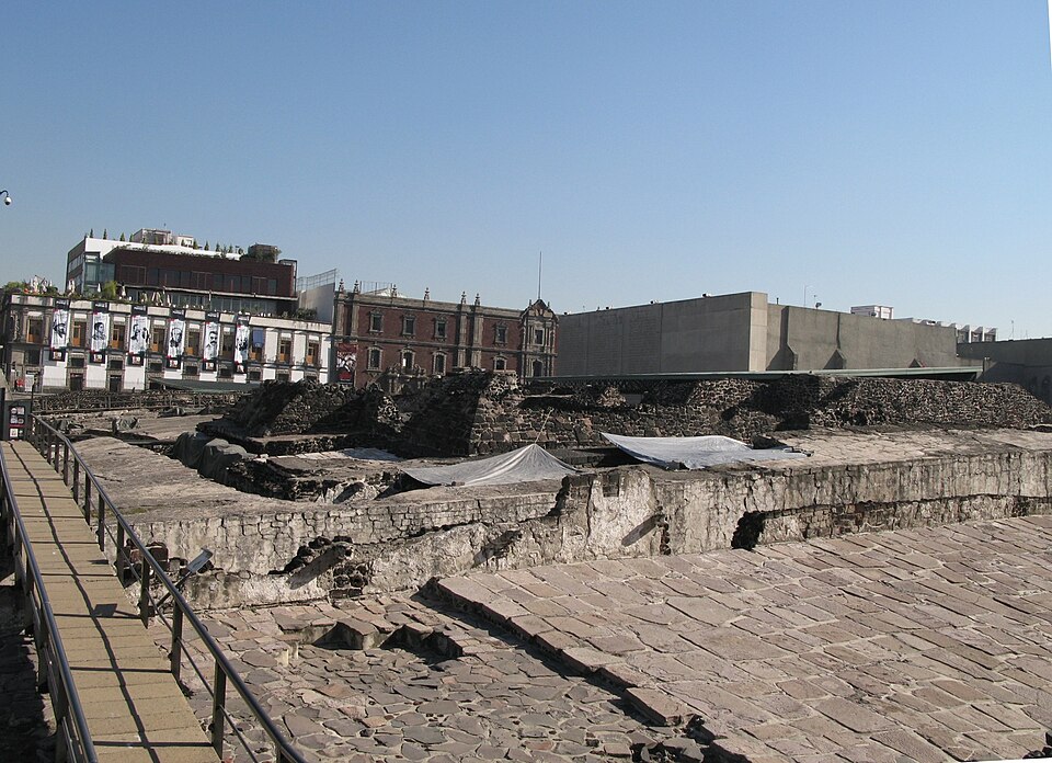 A photograph of Templo Mayor