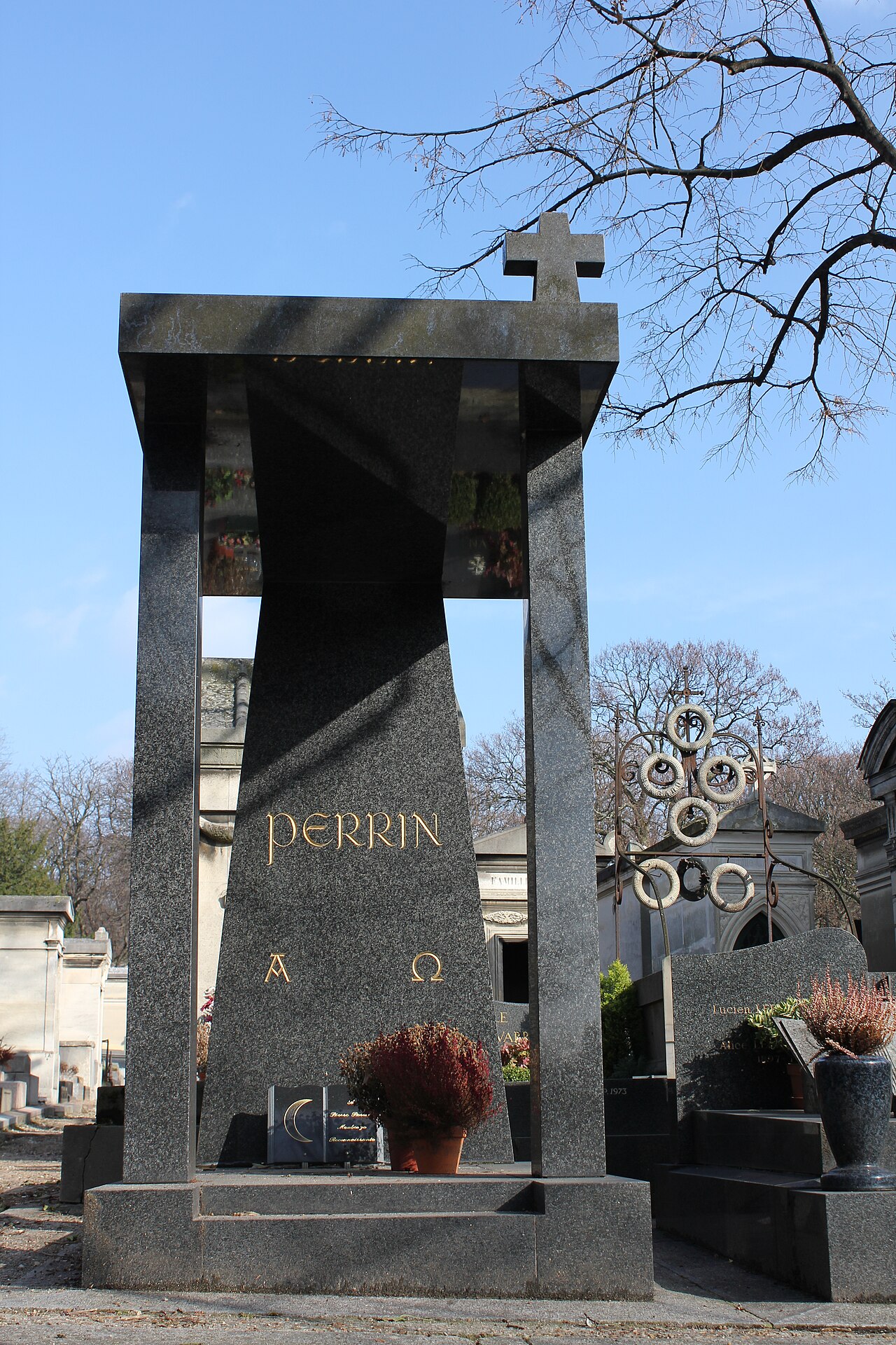 Pierre Perrin Mezarı fotoğrafı