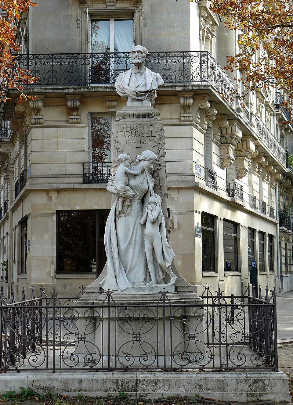 A photograph of Monument to Théophile Roussel